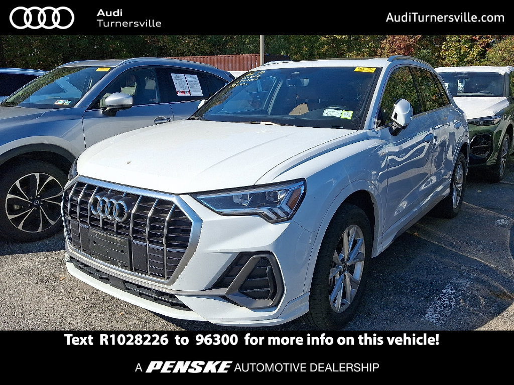 Used 2024 Audi Q3 2.0T Premium w/ Convenience Package AWD/4WD image 1