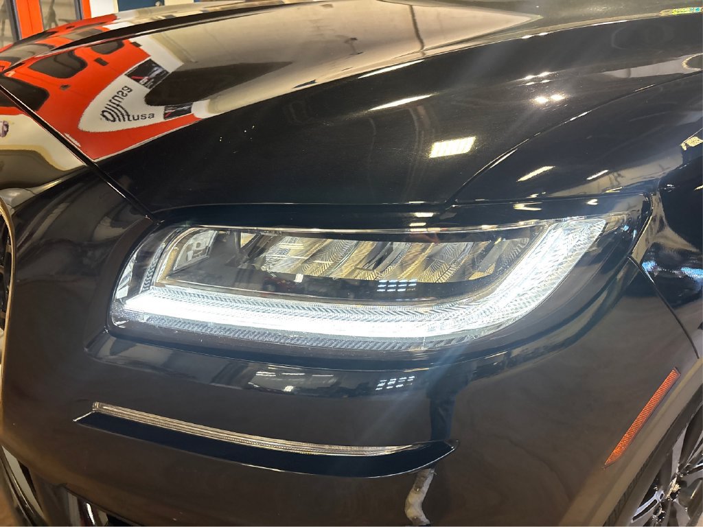 Used 2020 Lincoln Nautilus Reserve AWD/4WD image 23