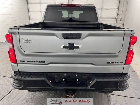 New 2026 Chevrolet Silverado 1500 Custom Trail Boss w/ Dark Appearance Package image 7