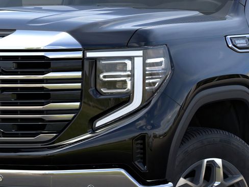 New 2026 GMC Sierra 1500 SLT AWD/4WD image 10