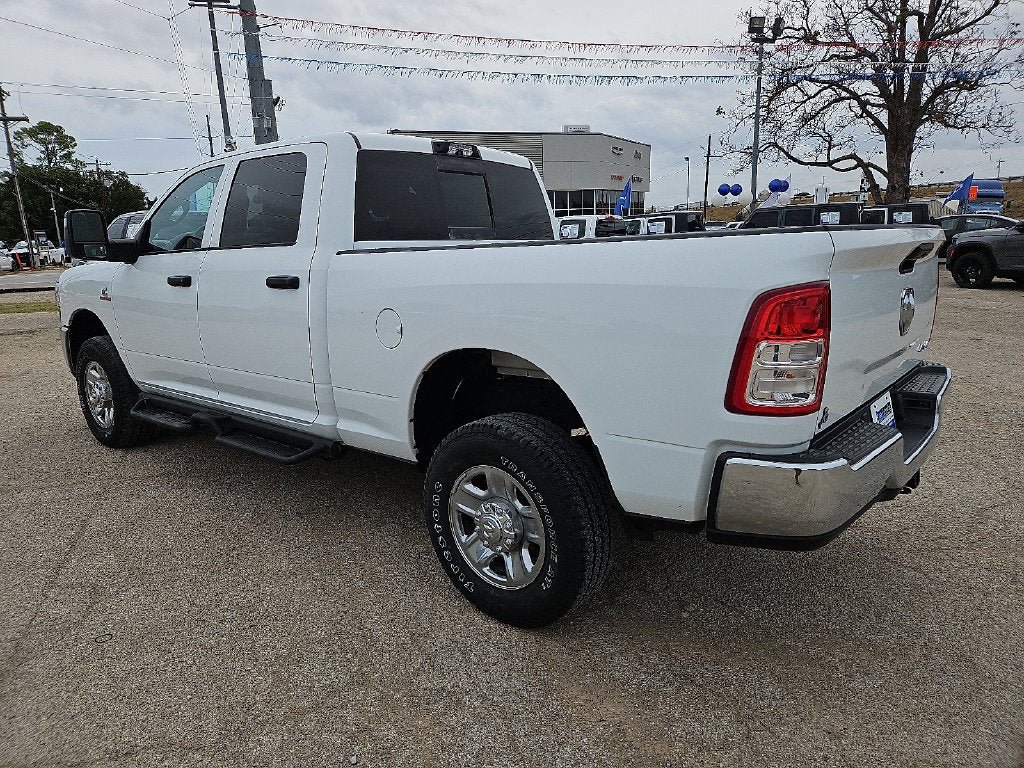 Used 2024 RAM 2500 Tradesman w/ Chrome Appearance Group AWD/4WD image 4