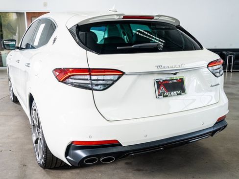 Used 2022 Maserati Levante Modena image 24