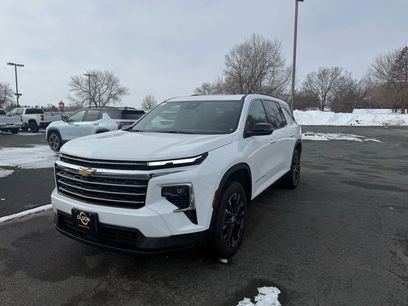 Used 2025 Chevrolet Traverse LT w/ Sun and Wheel Package
