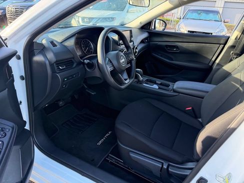 Certified 2025 Nissan Sentra S FWD image 11