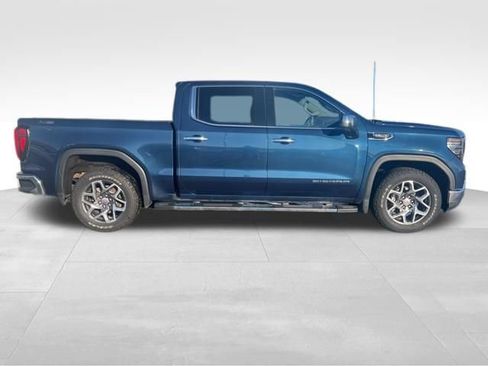 Used 2023 GMC Sierra 1500 SLT w/ SLT Premium Package image 4