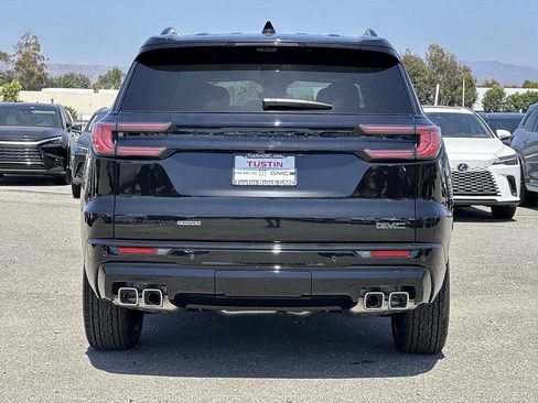 New 2026 GMC Acadia Denali Ultimate AWD/4WD image 4