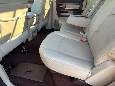 Used 2016 RAM 1500 Laramie w/ Convenience Group image 24