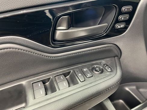 New 2026 Honda Odyssey Touring image 15
