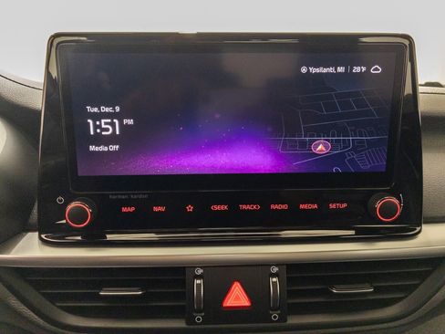 Used 2024 Kia Forte GT-Line w/ GT-Line Premium Package image 19