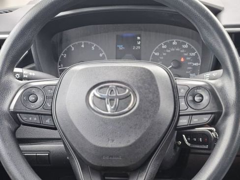 Used 2023 Toyota Corolla LE image 16