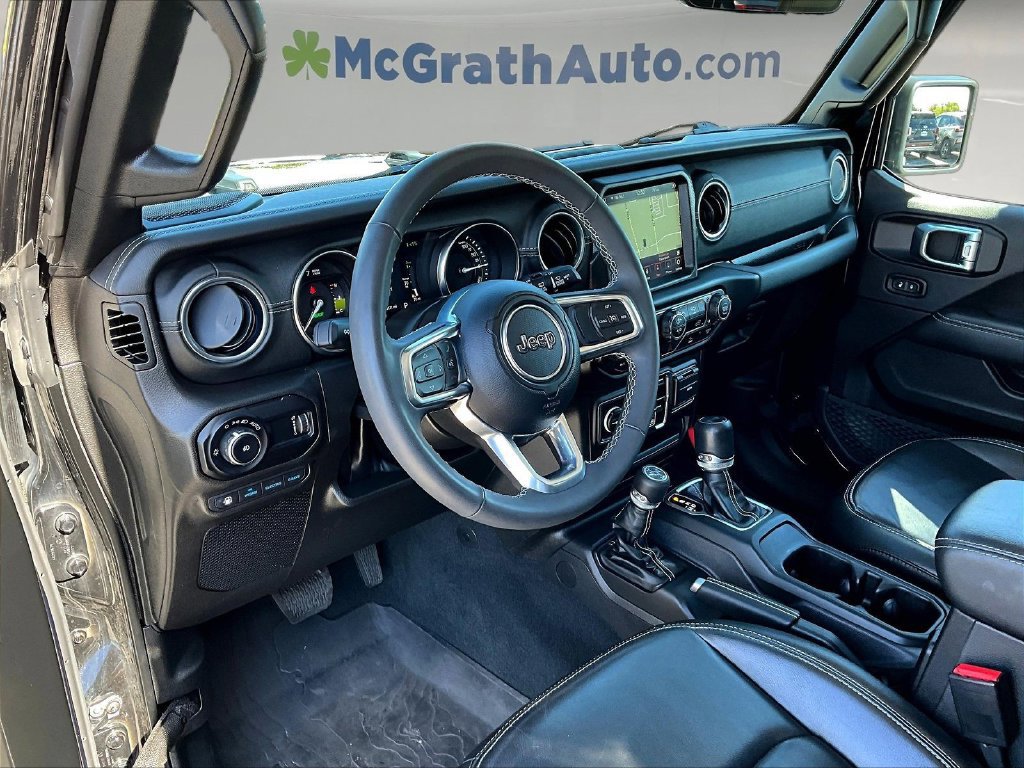 Used 2023 Jeep Wrangler Unlimited Sahara AWD/4WD image 20