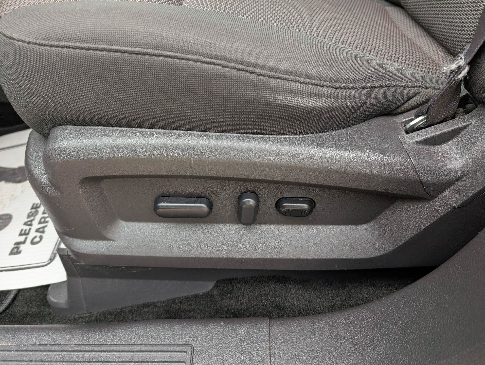 Used 2014 Ford Edge SEL FWD image 12