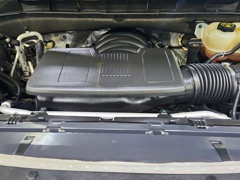 Used 2021 GMC Yukon XL Denali w/ Denali Premium Package image 40