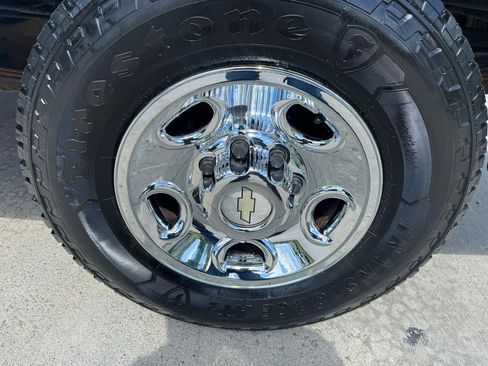 Used 2012 Chevrolet Express 2500 RWD image 16