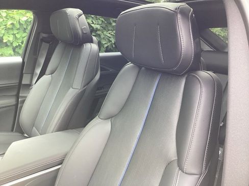 New 2025 Cadillac Lyriq Luxury image 18