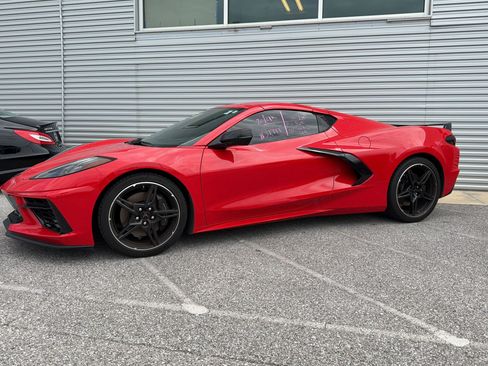 Used 2020 Chevrolet Corvette Stingray Preferred Cpe w/ 2LT Preferred Equipment Group RWD image 7