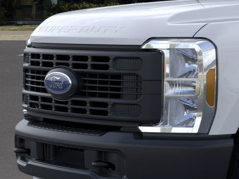 New 2026 Ford F350 XL w/ XL Driver Assist Package RWD image 17