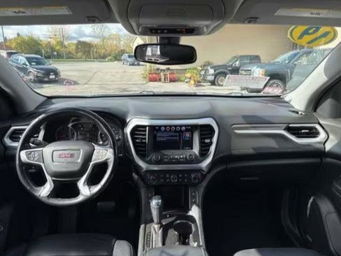 Used 2019 GMC Acadia SLT image 17