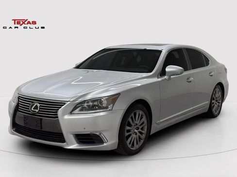 Used 2013 Lexus LS 460 w/ Comfort Pkg RWD image 4