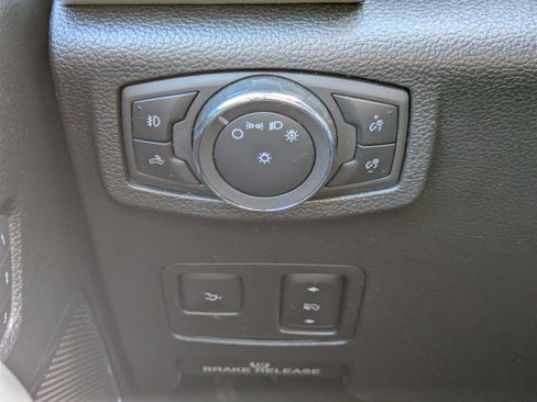 Used 2019 Ford F250 Lariat w/ Lariat Ultimate Package image 15