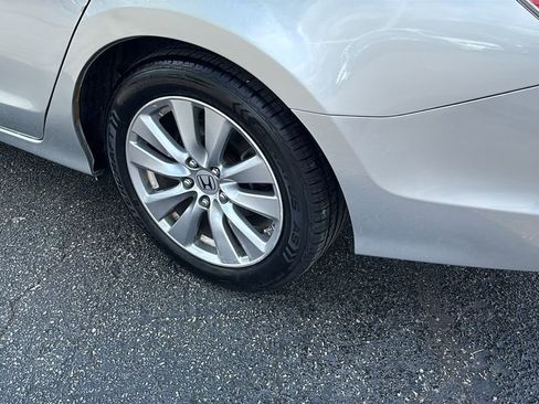 Used 2011 Honda Accord EX-L image 9