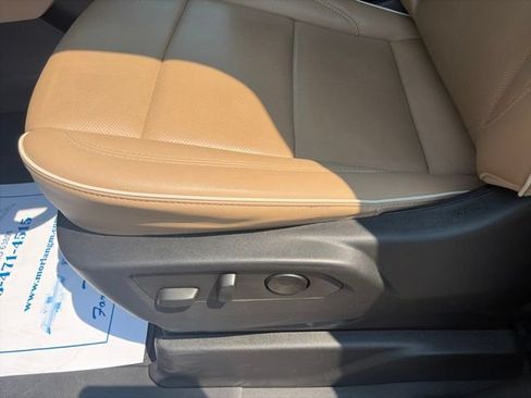 Used 2023 Chevrolet Tahoe Premier AWD/4WD image 20