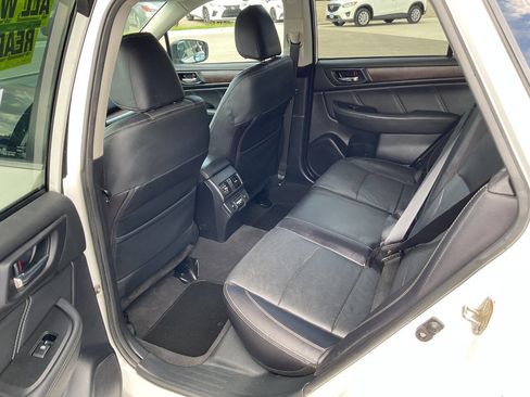 Used 2018 Subaru Outback 2.5i Limited w/ Popular Package #2 image 28