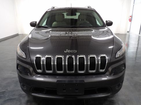 Used 2017 Jeep Cherokee Latitude w/ Safety/Convenience Group image 2