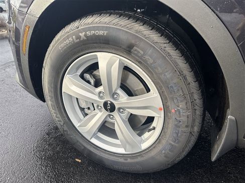 New 2026 Kia Sorento LX image 8