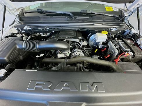 Used 2022 RAM 1500 Laramie AWD/4WD image 33