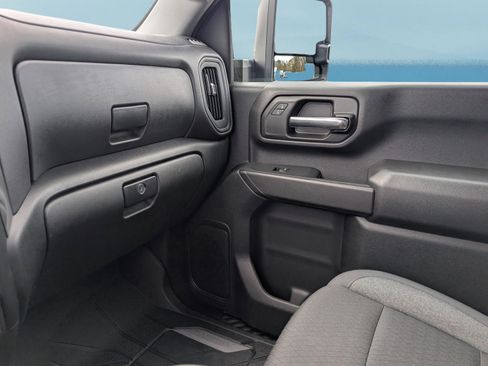 Certified 2024 Chevrolet Silverado 2500 Custom w/ Custom Value Package image 27