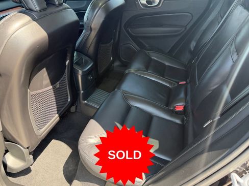 Used 2024 Volvo XC60 T8 Ultimate w/ Protection Package Premier AWD/4WD image 33