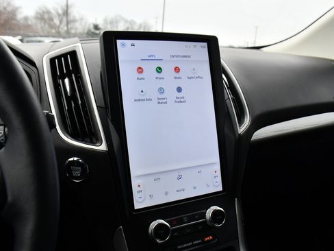 Used 2024 Ford Edge SEL w/ Convenience Package image 25