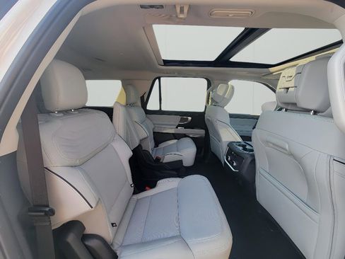 New 2026 Ford Expedition Max Platinum image 36