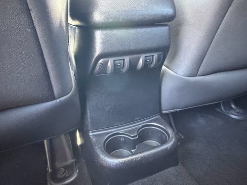 Used 2012 Jeep Wrangler Unlimited Sport AWD/4WD image 14