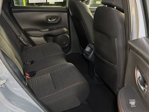 Used 2024 Honda HR-V Sport image 12