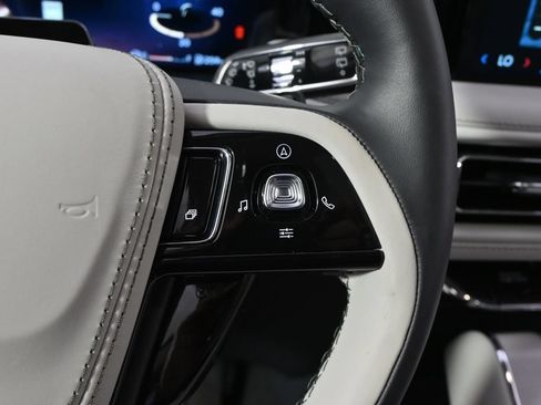 New 2026 Lincoln Aviator Reserve AWD/4WD image 34