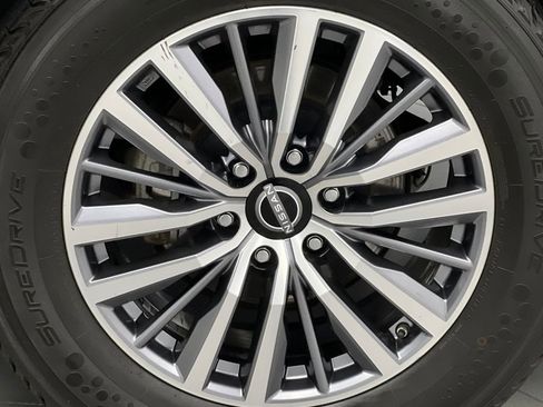 Used 2023 Nissan Armada SL w/ Captain's Chairs Package image 78