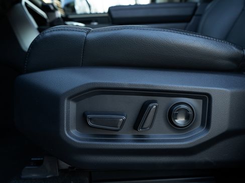 Used 2023 Toyota Sequoia Limited image 43