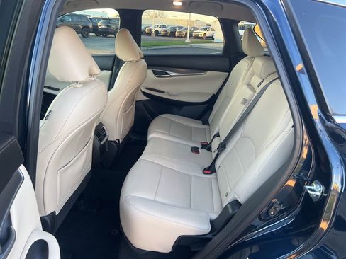 Used 2022 INFINITI QX50 Luxe image 23