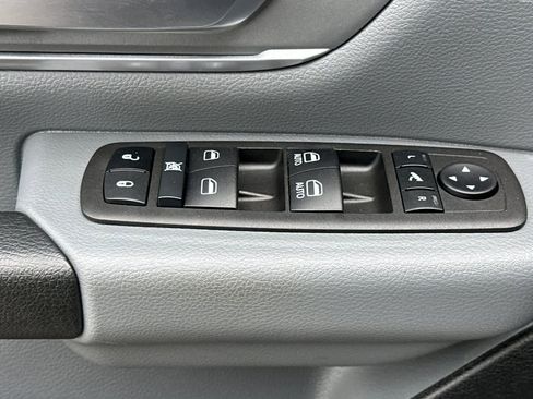 Used 2023 RAM 1500 Big Horn image 13