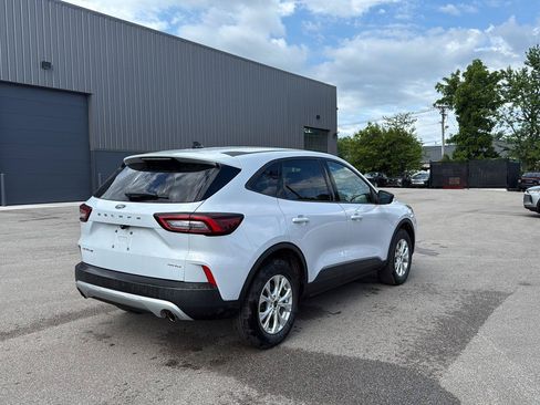 Used 2025 Ford Escape Active AWD/4WD image 3