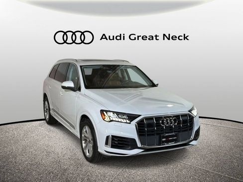 Used 2023 Audi Q7 3.0T Premium Plus w/ Premium Plus Package AWD/4WD image 9