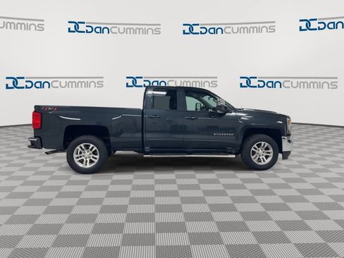 Used 2018 Chevrolet Silverado 1500 LT w/ All Star Edition AWD/4WD image 9