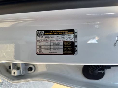 Used 2023 Hyundai Santa Fe Calligraphy image 38