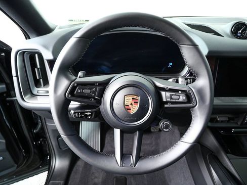 Used 2026 Porsche Cayenne Coupe AWD/4WD image 9