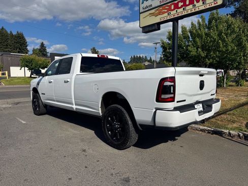 Used 2020 RAM 3500 Big Horn w/ Night Edition AWD/4WD image 18