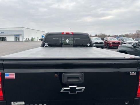 Used 2017 Chevrolet Silverado 1500 LT w/ Midnight Edition image 7