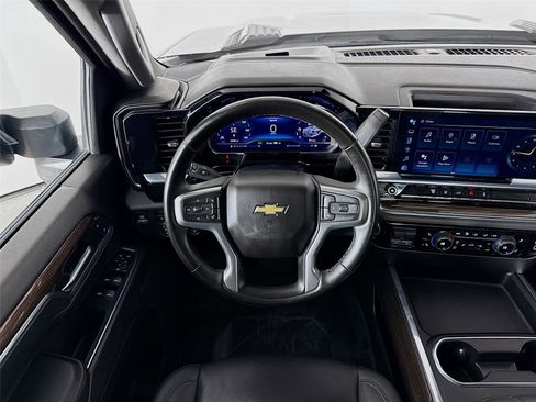 Used 2024 Chevrolet Silverado 3500 LT w/ Convenience Package image 22
