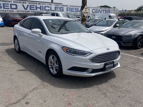 Used 2018 Ford Fusion SE w/ Equipment Group 602A FWD image 7